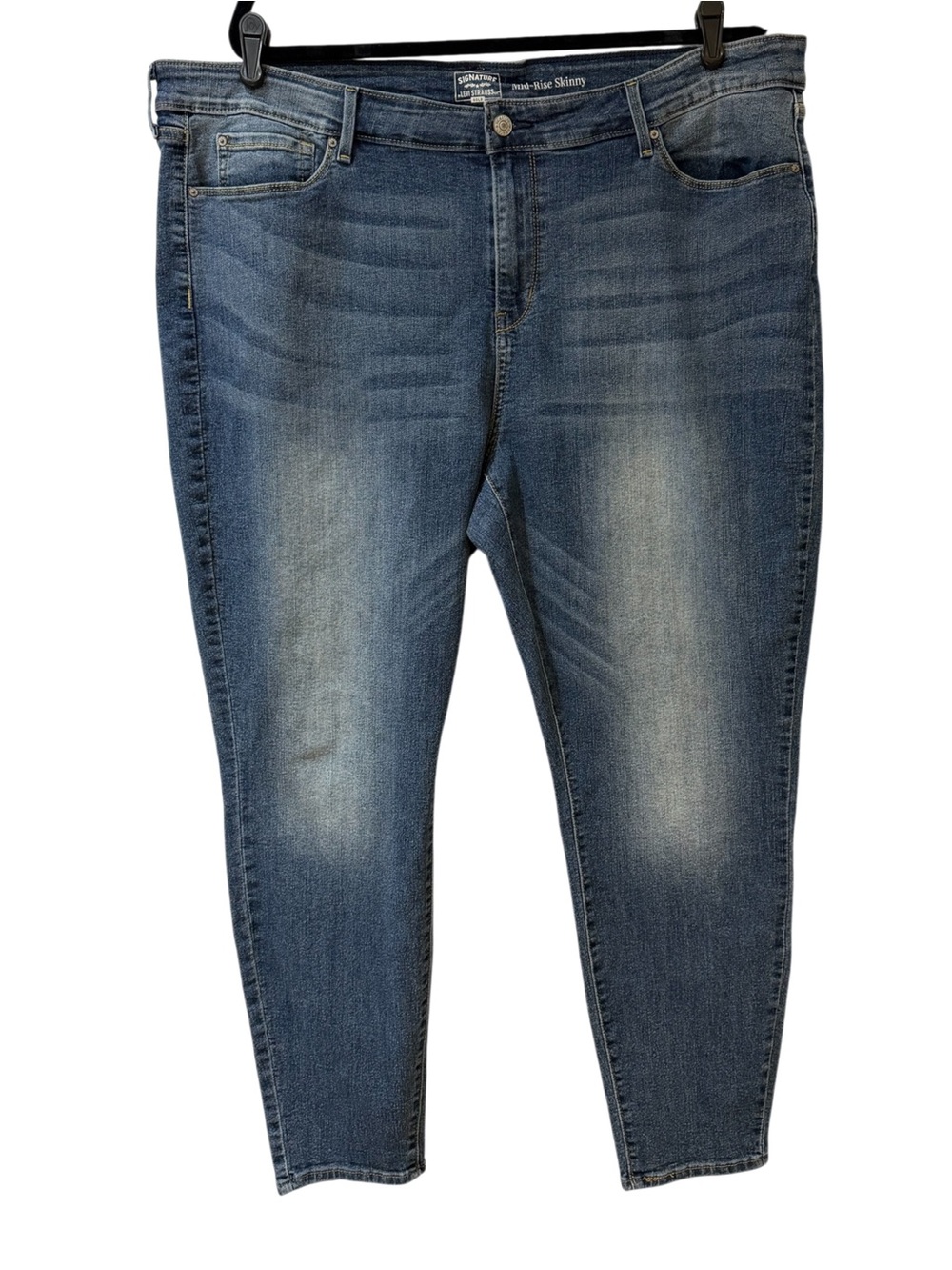Signature by Levi Strauss Women's Mid-Rise Skinny Jeans size 38x 30